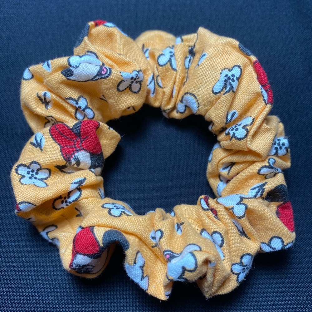 Minnie Mouse Hair Tie